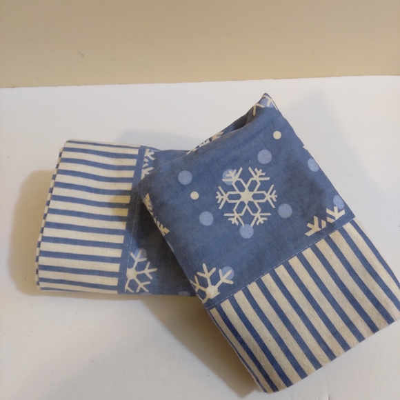 jcpenney Bedding New Jc Penney Blue White Snowflake Flannel Standard Pillow Cases 22 X 3 2pc